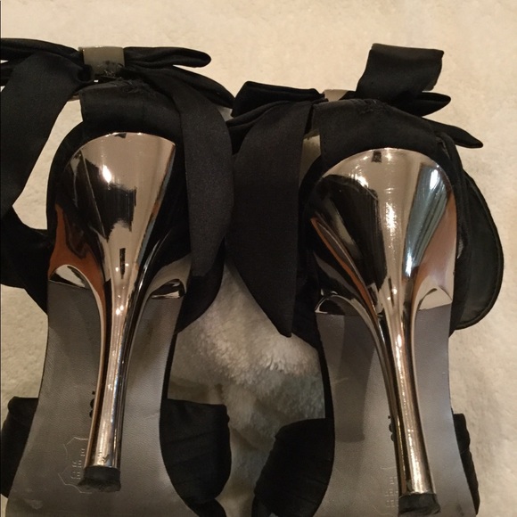 BAKERS Back Bow Open Toe Strappy Heels - Picture 4 of 8